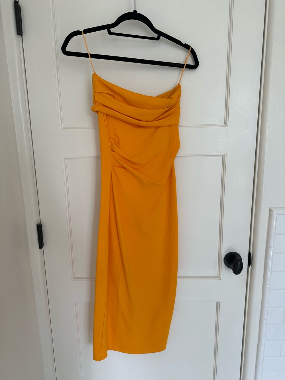 Zara Women's Yellow / Orange Strapless Midi Dress